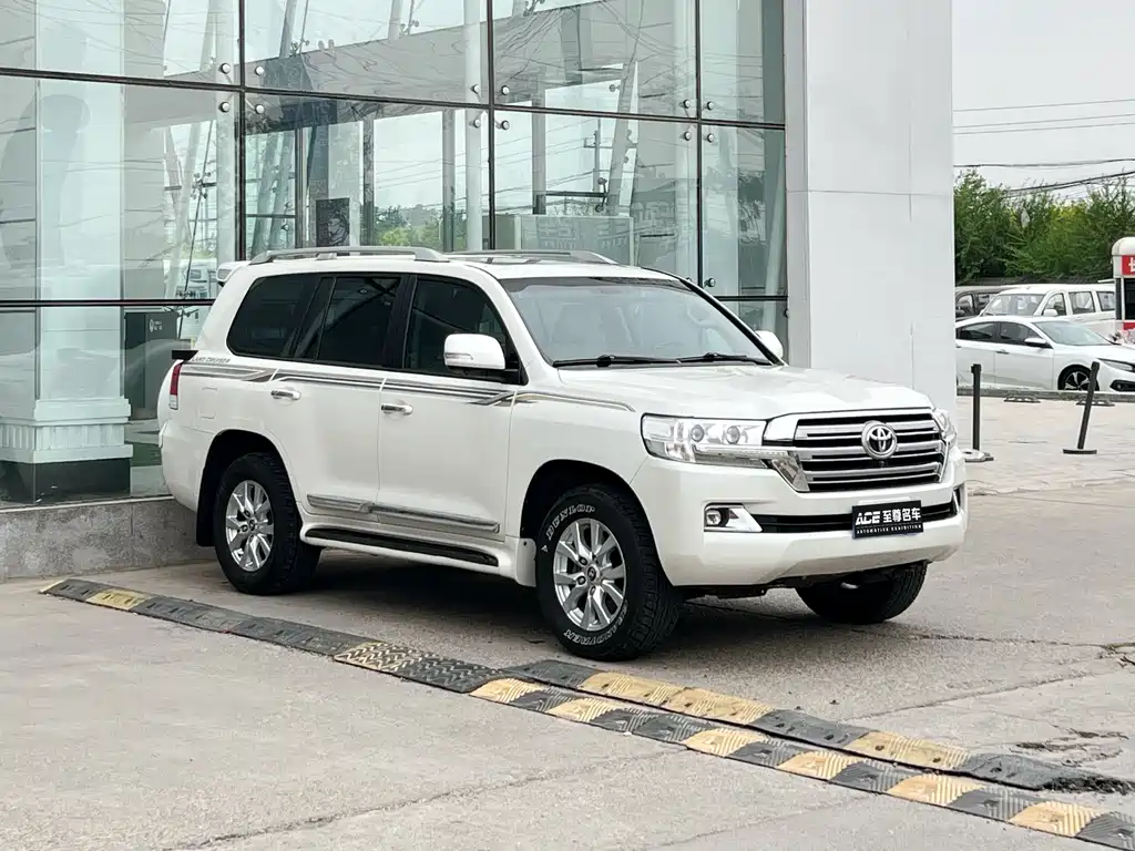 Land Cruiser (Import) 4.0 L Middle East