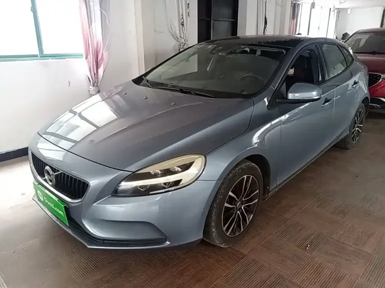 Volvo V40 T3 Smart Ease
