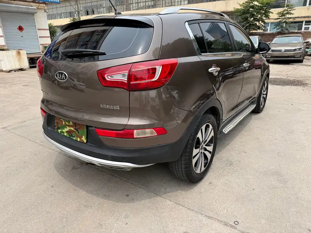Sportage 2.0 L Auto 2 WD DLX