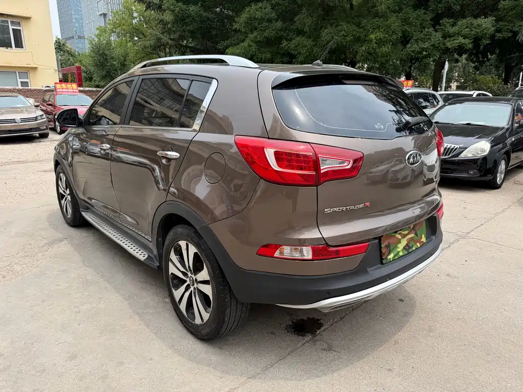 Sportage 2.0 L Auto 2 WD DLX