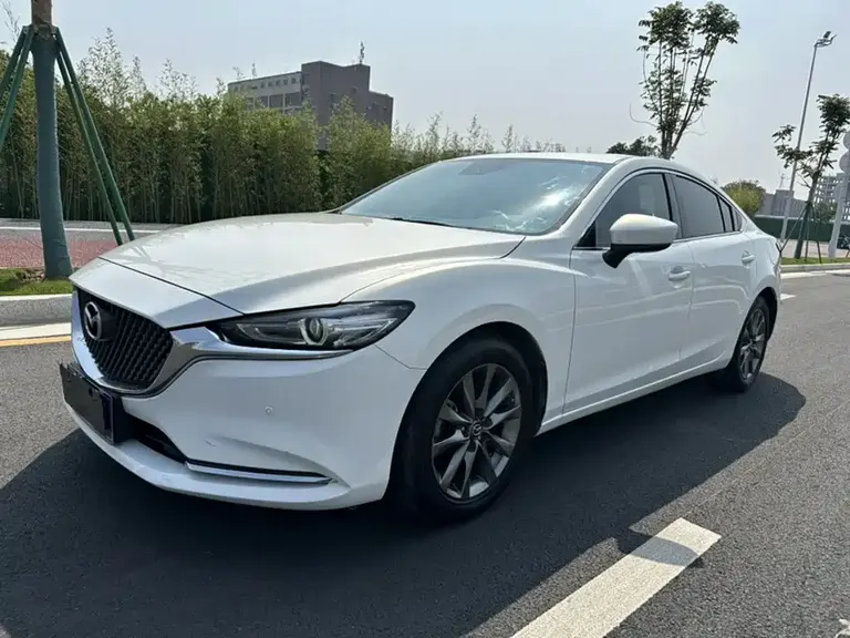 Mazda Atenza 2.0 L Blue Sky Luxury