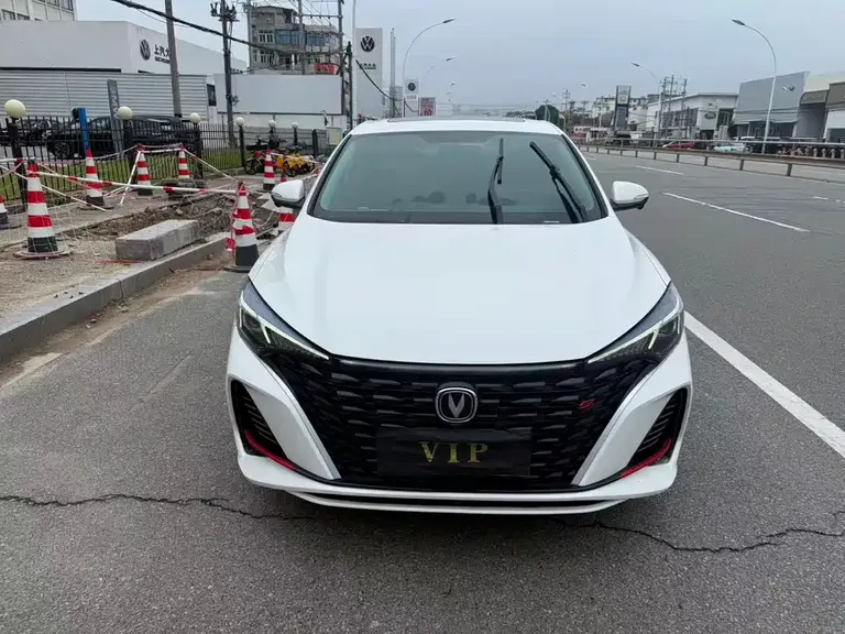 Changan Eado PLUS Blue Whale NE 1.4 T GDI DCT Flagship