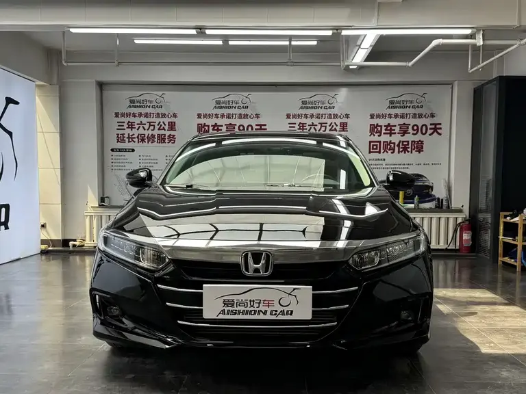 Honda Accord 260 TURBO Luxury