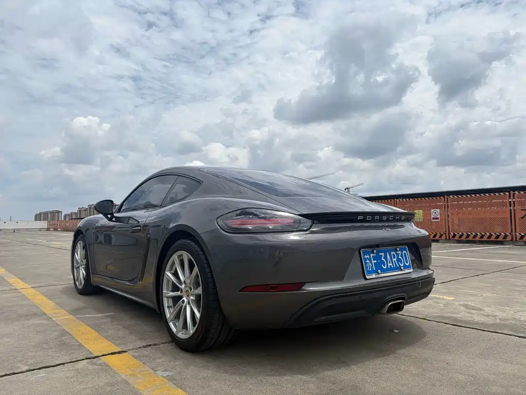 Porsche 718 Cayman 2.0 T