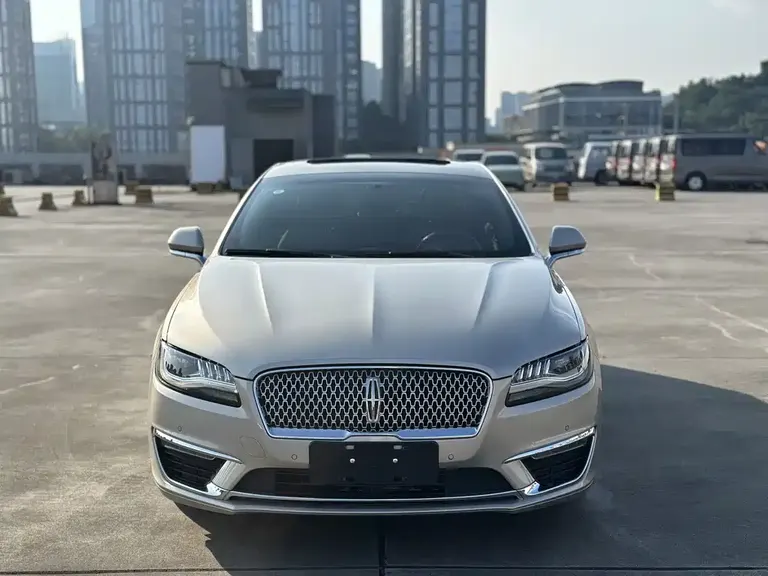 Lincoln MKZ 2.0 T Graceful