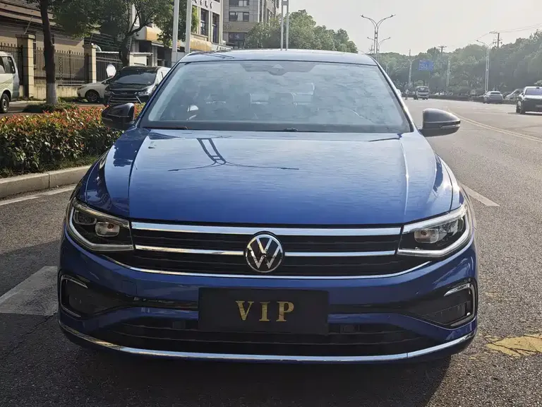 Volkswagen Bora 280 TSI DSG Supreme Travel