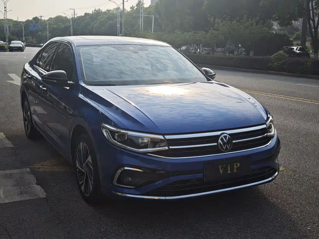 Bora 280 TSI DSG Supreme Travel