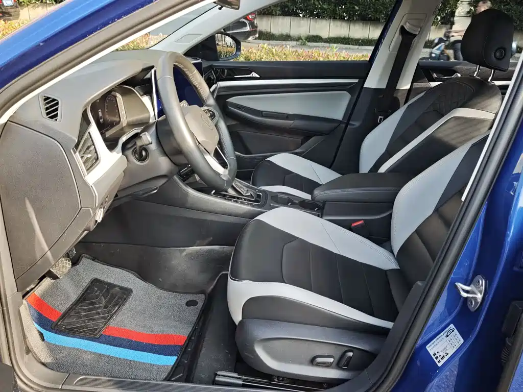 Bora 280 TSI DSG Supreme Travel