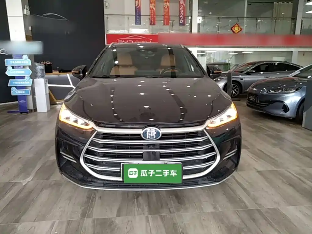 Tang NEV DM-i 252 KM Premium