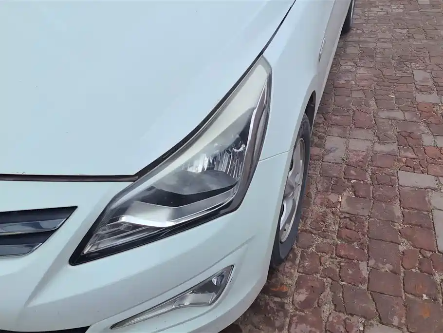 Accent 1.4 L Manual Intelligent GLS