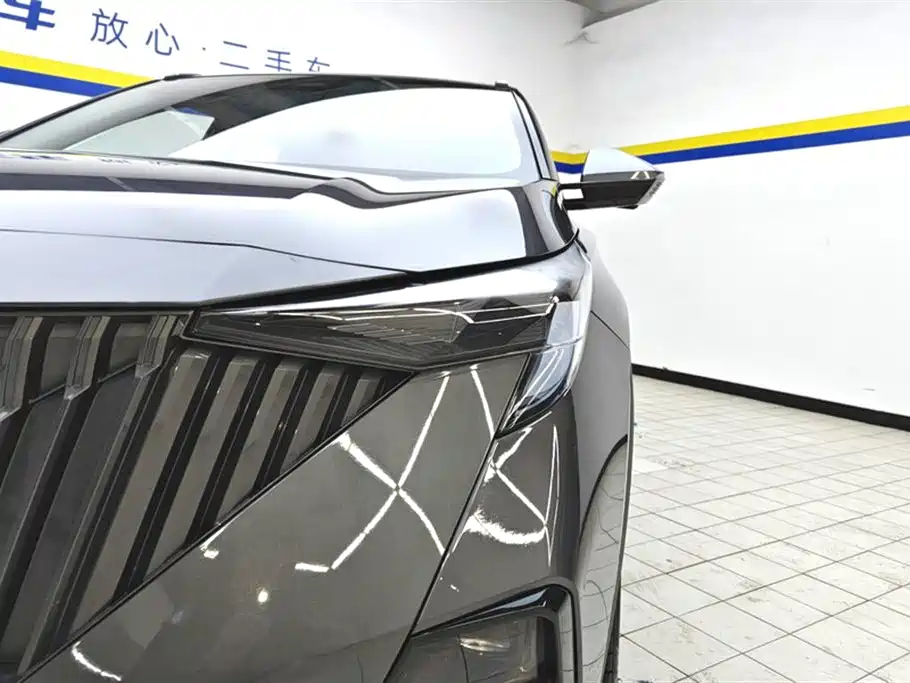 GAC Trumpchi GS3 Shadow Speed 270 T Power Smart