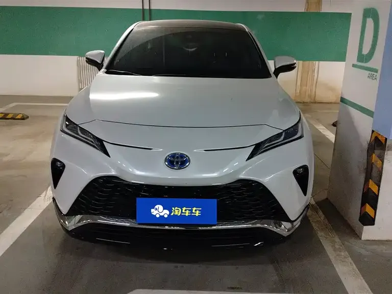 Toyota Venza 2.5 L Smart e-Hybrid Dual Engine 2 WD Distinguished