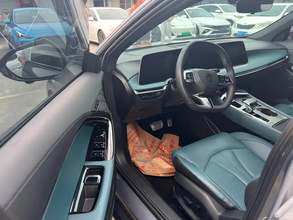 MG7 1.5 T 300 DCT Grace