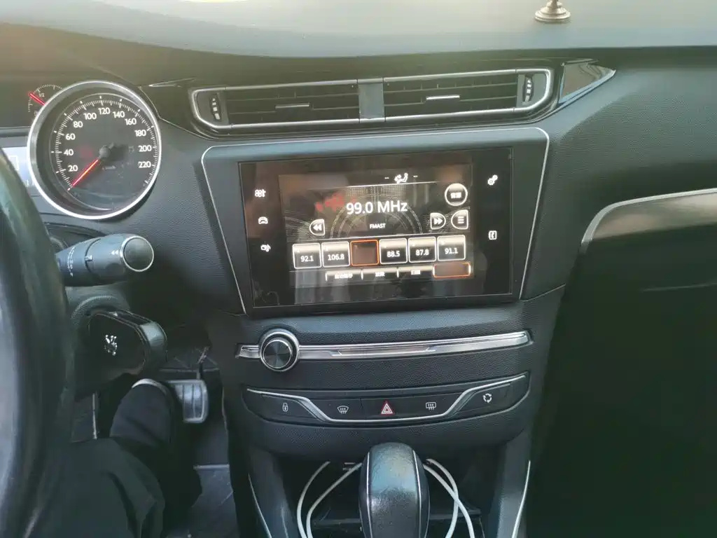 Peugeot 408 1.6 T Auto Luxury