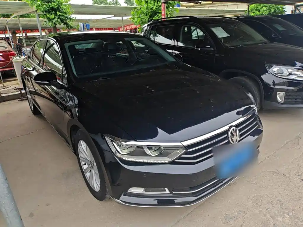 Magotan 330 TSI DSG Leading CN-VI