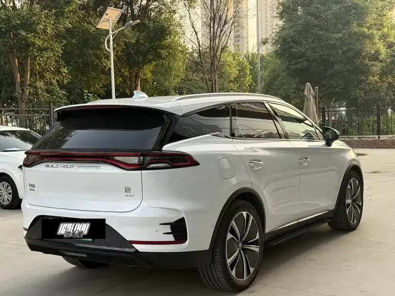 BYD Tang NEV DM-p 215 KM 4 WD Flagship