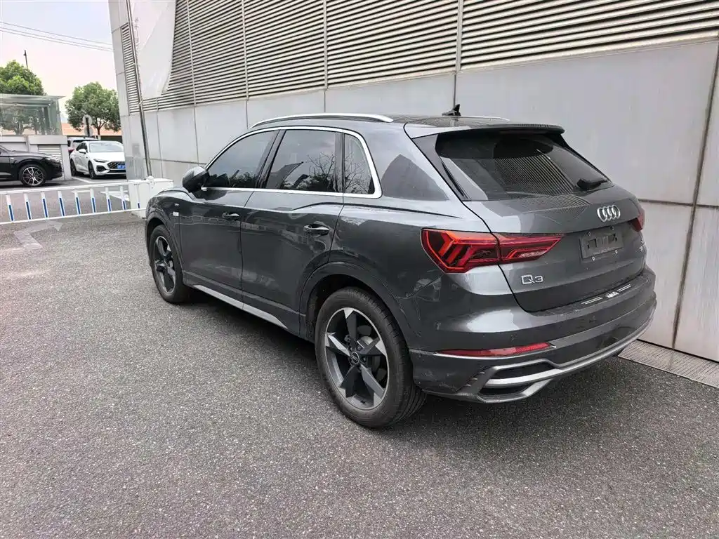 Audi Q3 35 TFSI Fashion Dynamic