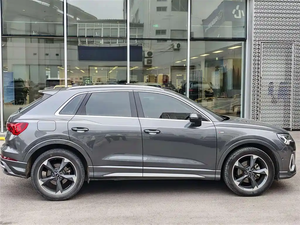 Audi Q3 35 TFSI Fashion Dynamic