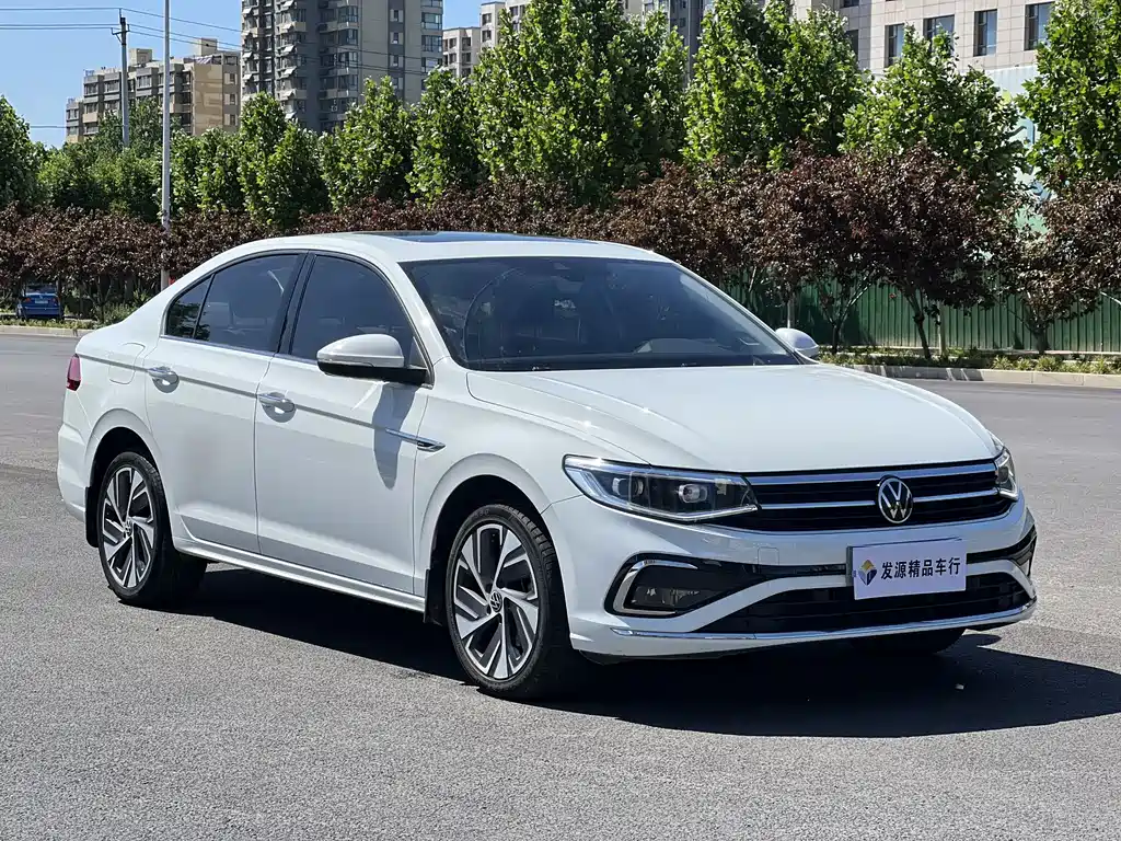Bora 300 TSI DSG Supreme Travel