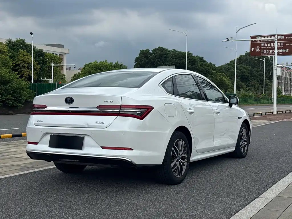 Qin Pro NEV 秦Pro新能源 2019款 DM 超能版 1.5 TI 自动智联劲睿型 国VI