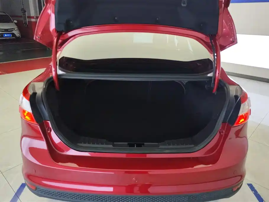 Focus Sedan 1.6 L Auto Style