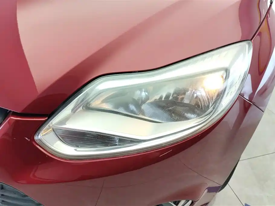 Focus Sedan 1.6 L Auto Style