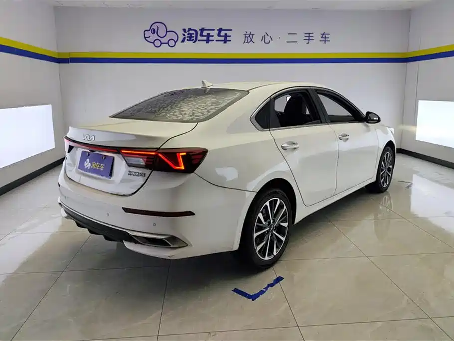 Kia K3 Facelift 1.5 L CVT Fashion