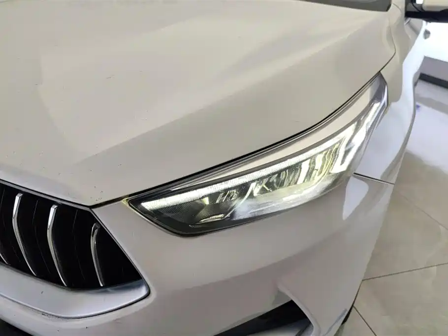Kia K3 Facelift 1.5 L CVT Fashion