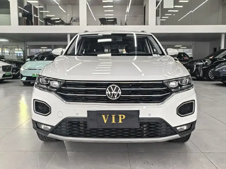 Volkswagen T-ROC 280 TSI DSG 2 WD Comfort Enjoyment PLUS