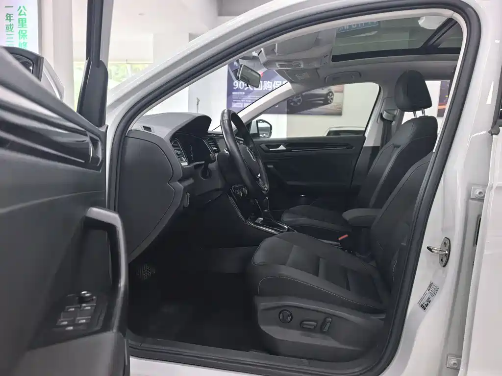 T-ROC 280 TSI DSG 2 WD Comfort Enjoyment PLUS