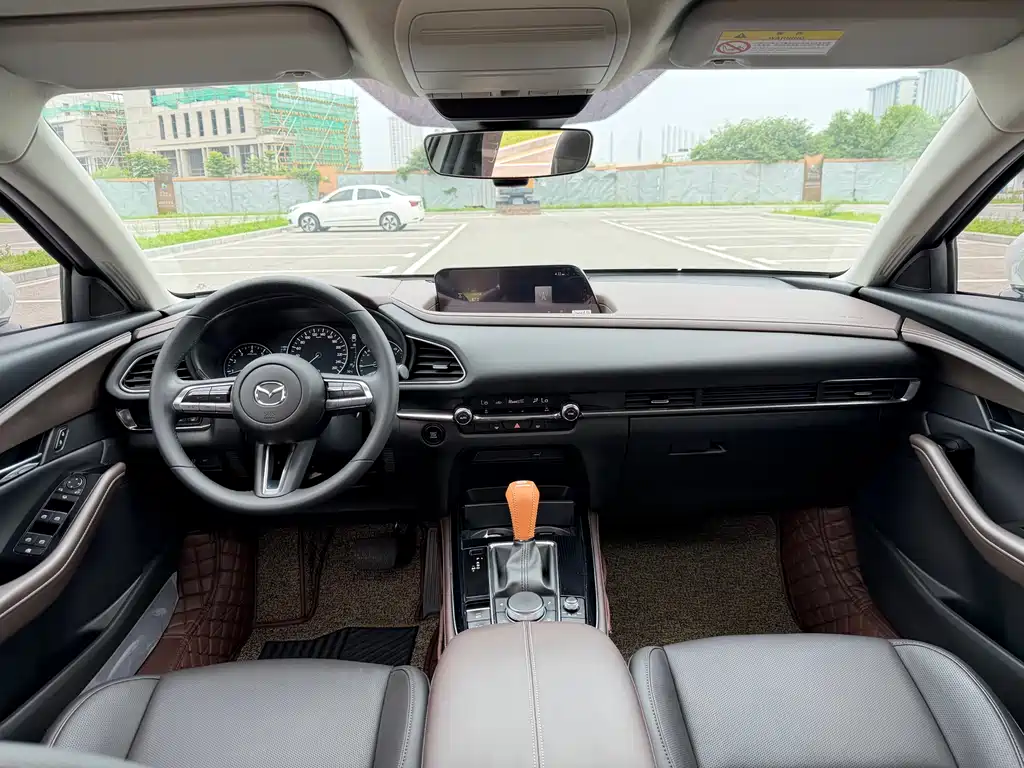 Mazda CX-30 2.0 L Auto Jiayue