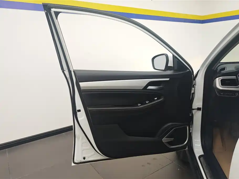 Vision X6 1.4 T Manual Distinguished