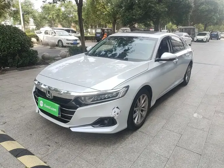 Honda Accord 260 TURBO Luxury