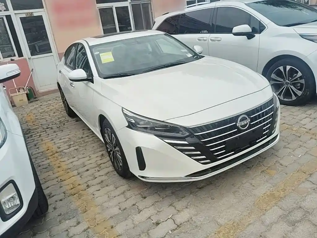 Teana 2.0 L XE Sincere