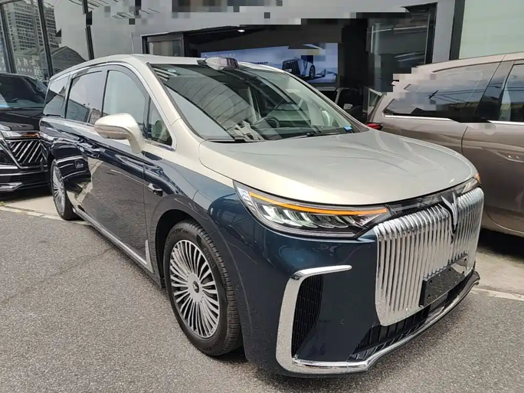 Voyah Dreamer PHEV 4 WD Flagship Qiankun