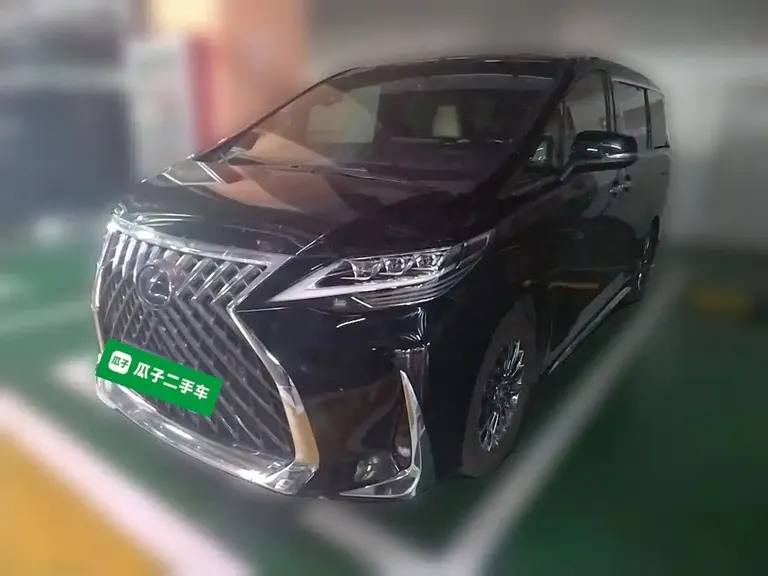 Lexus LM 300 h 7-seat Elegant