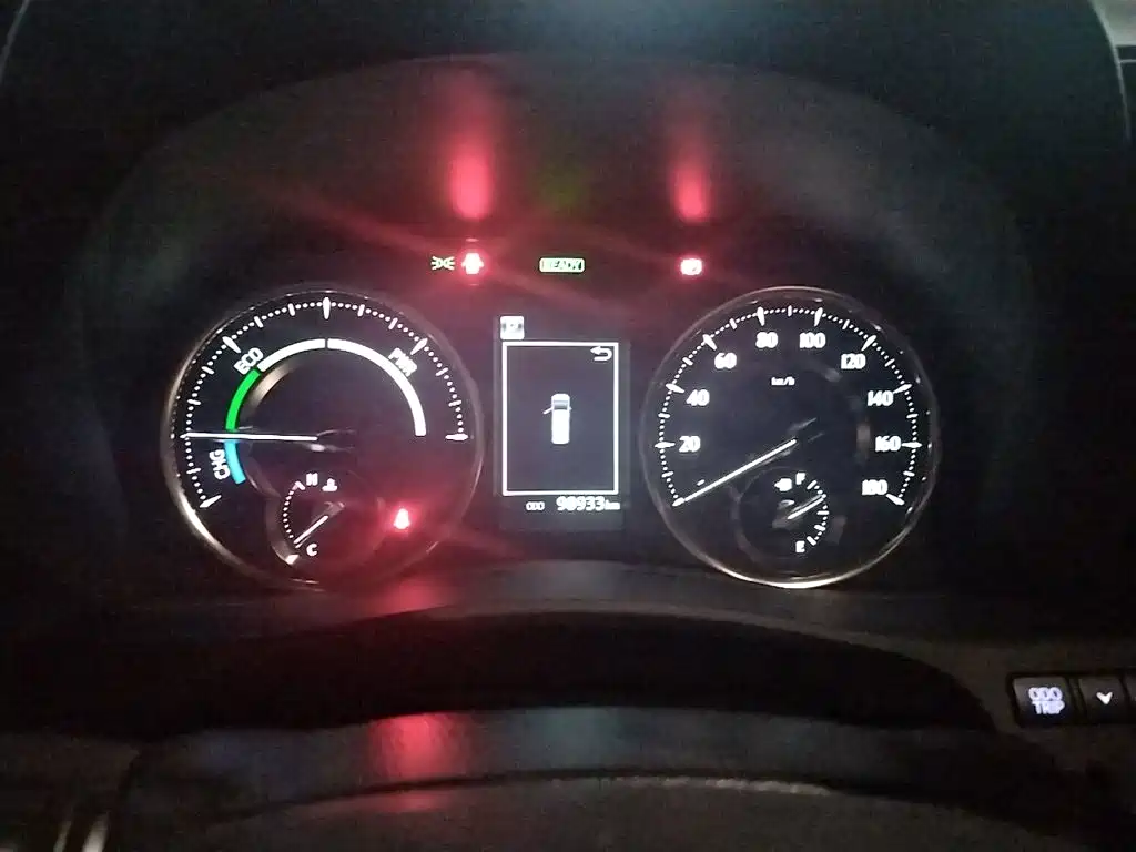 Lexus LM 300 h 7-seat Elegant