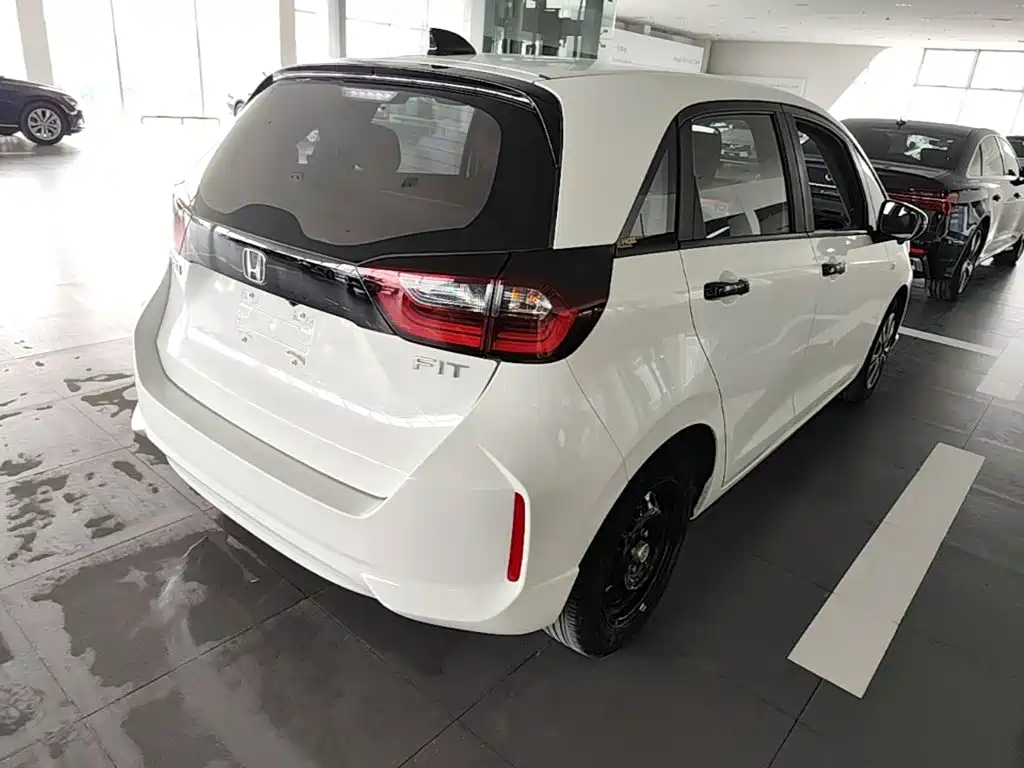 Fit 1.5 L CVT Trend Start