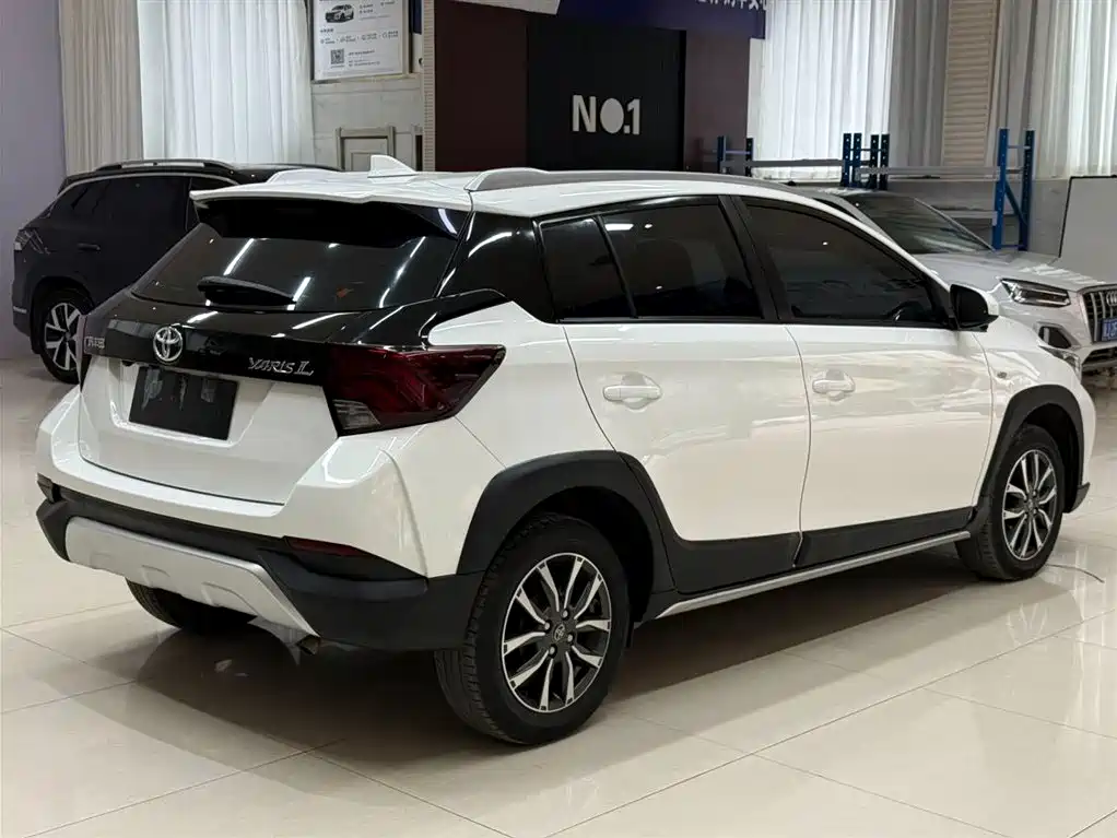 YARiS L Zhixuan Zhixuan X 1.5 L CVT Distinguished
