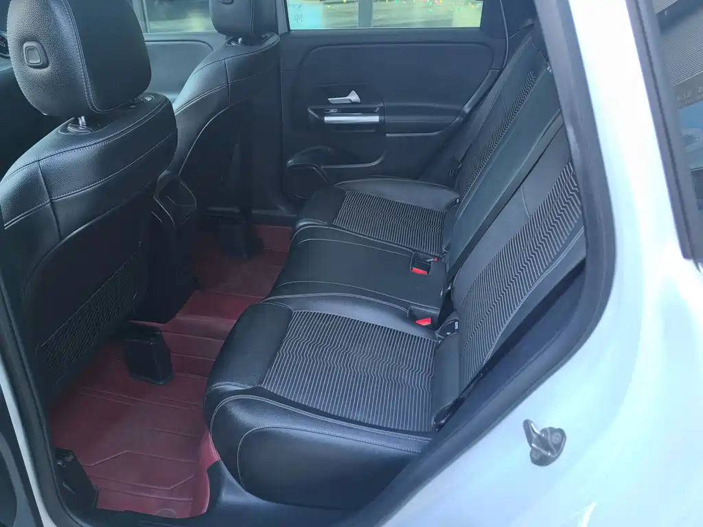 Mercedes-Benz B-Class B 180