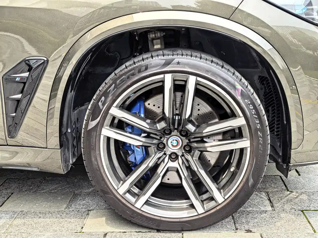 BMW X5 M