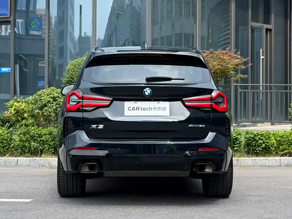 BMW X3 xDrive30 i Leading M Night Package