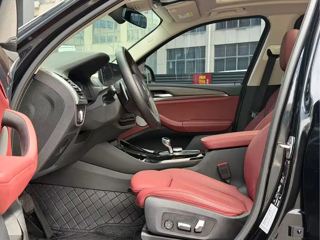 BMW X3 xDrive30 i Leading M Night Package