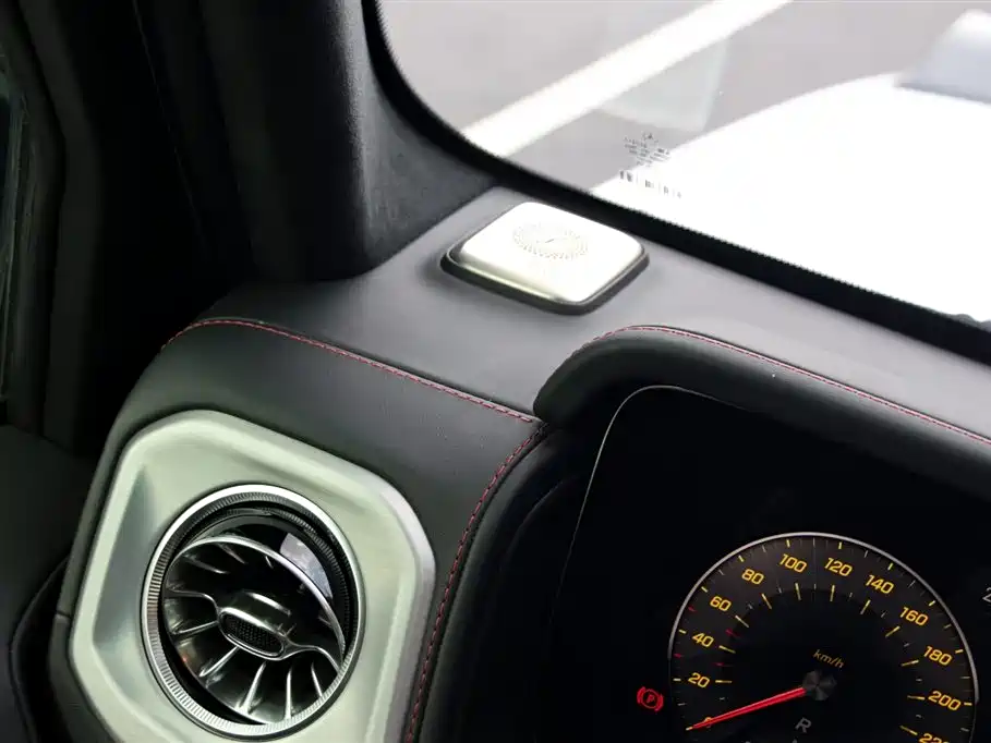 Mercedes-Benz G-Class G 500