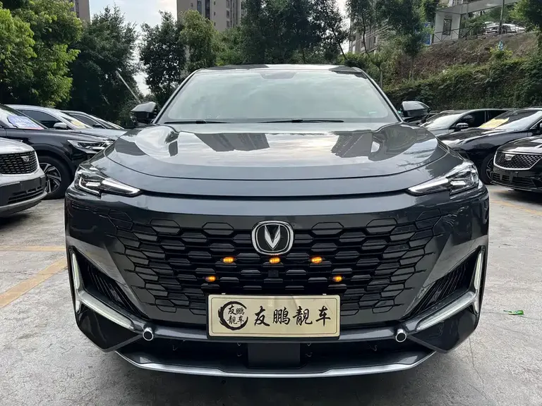 Changan UNI-K 2.0 T 2 WD Joy Style