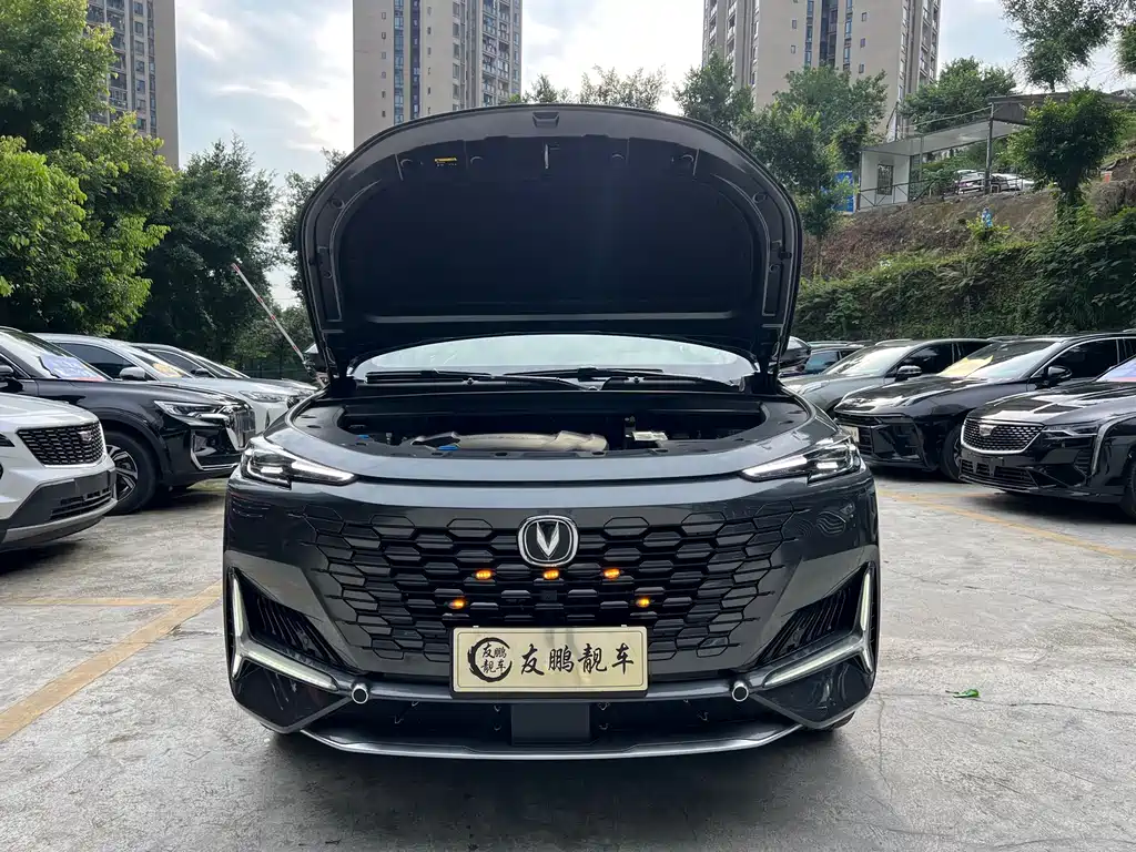 Changan UNI-K 2.0 T 2 WD Joy Style