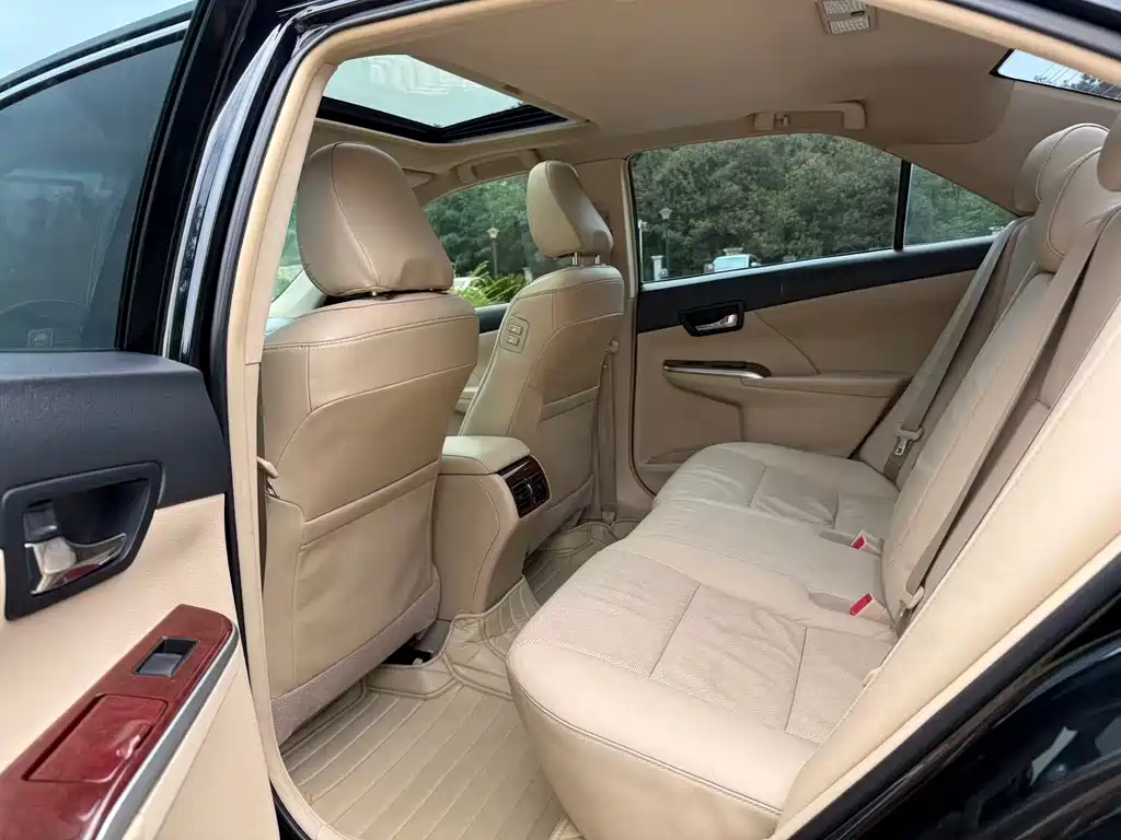 Camry 2.0 G Comfort