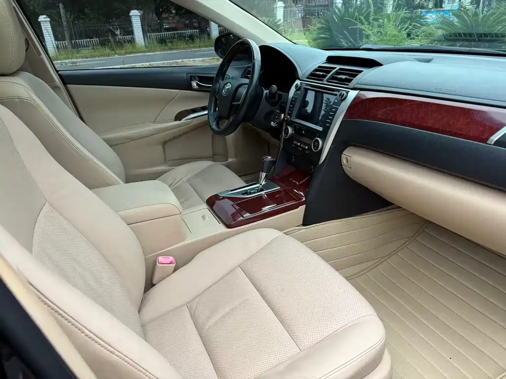 Camry 2.0 G Comfort