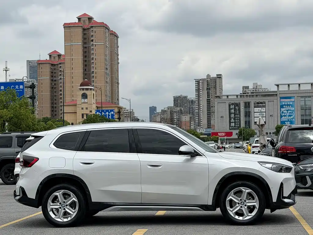 BMW X1 sDrive20 Li X Design Package