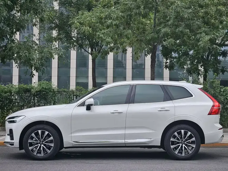 Volvo XC60 B5 4 WD Smart Vision Luxury